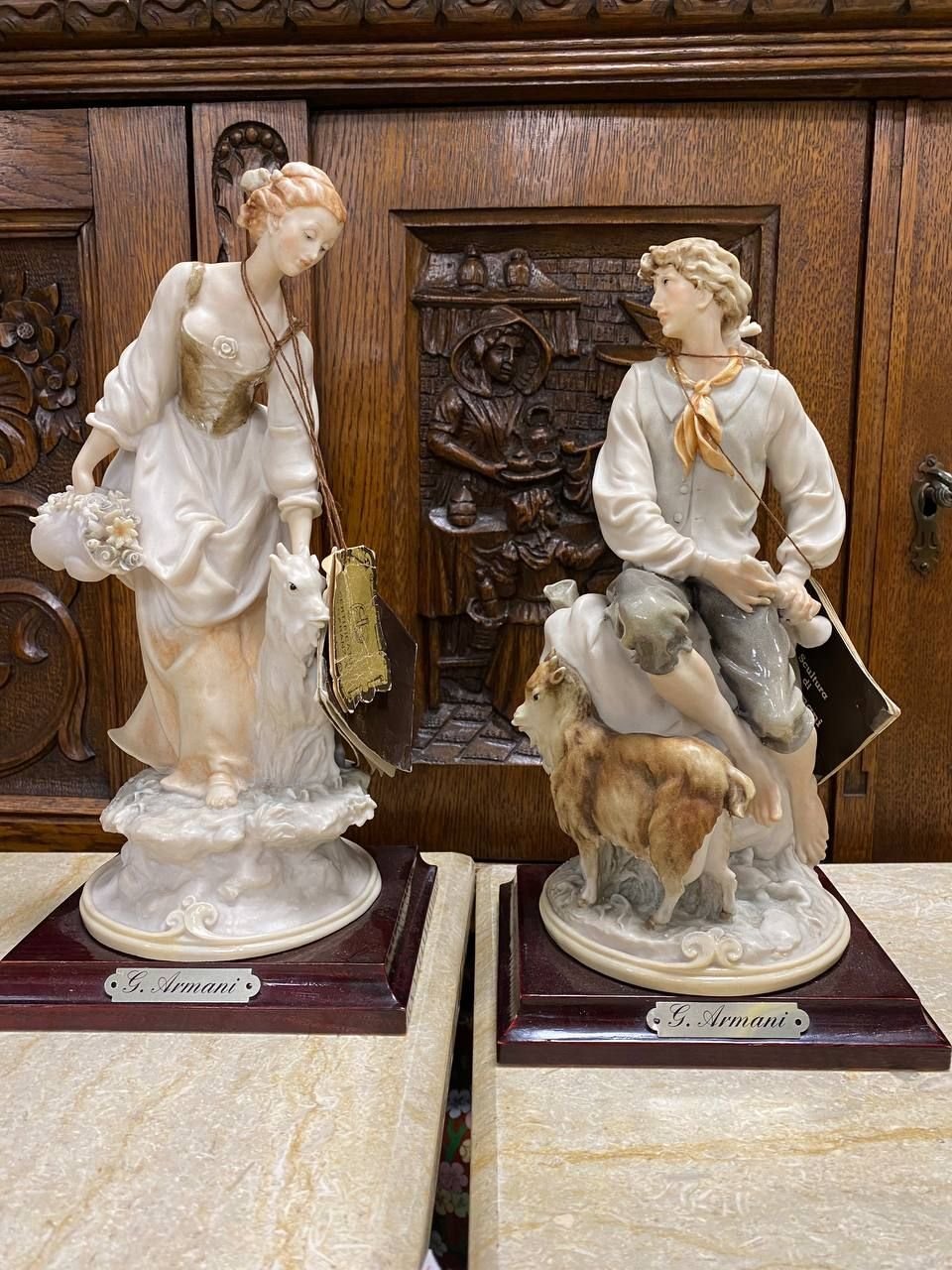 Парные статуэтки Capodimonte «Пастух и цветочница»