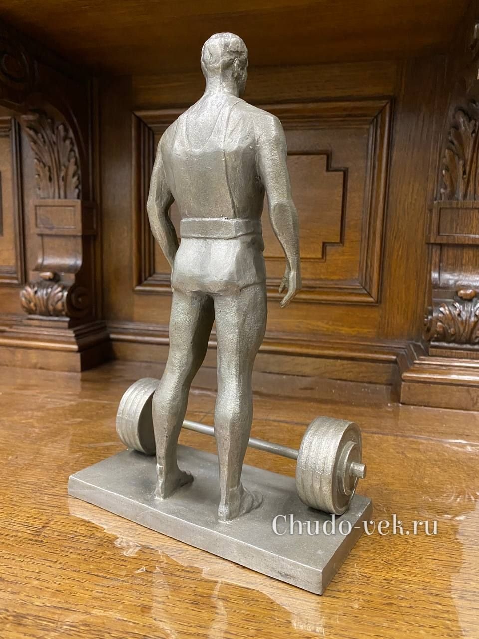 Скульптура "Штангист" — изображение 5